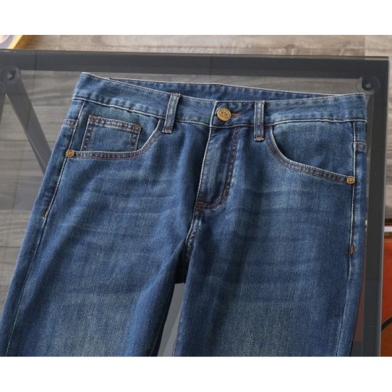 2023SS denim pants very popular item VALENTINO Valentino 2023SS denim pants very popular item VALENTINO Valentino
