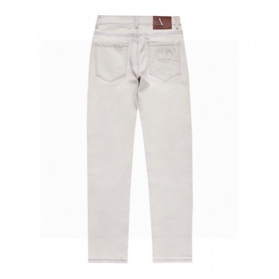 VALENTINO Immediate shipping 2022 spring/summer new classic jeans VALENTINO Immediate shipping 2022 spring/summer new classic jeans