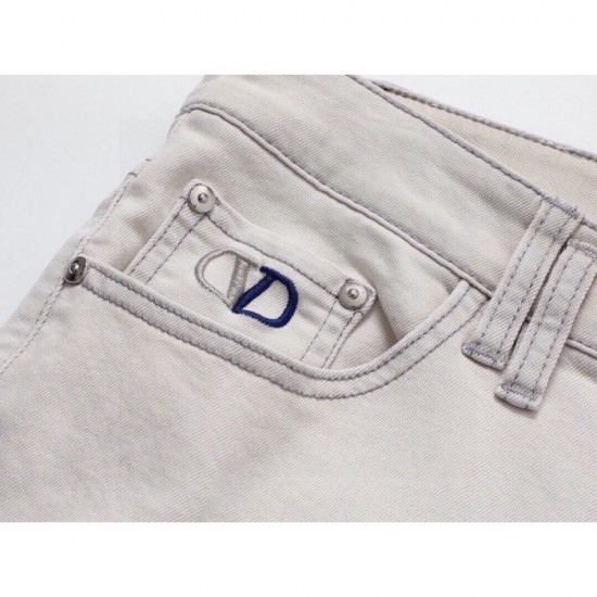VALENTINO Immediate shipping 2022 spring/summer new classic jeans VALENTINO Immediate shipping 2022 spring/summer new classic jeans