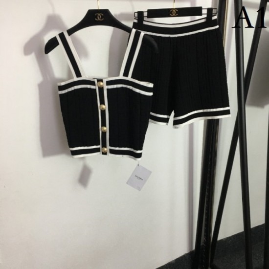 BALMAIN Balmain 2023SS top and bottom set is very popular among young people overseas BALMAIN Balmain 2023SS top and bottom set is very popular among young people overseas