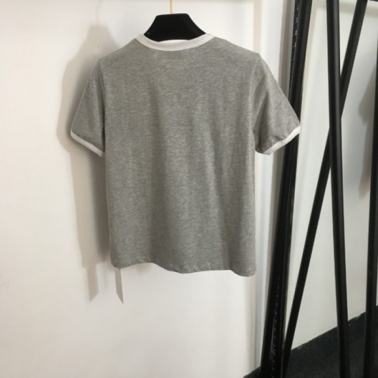 CELINE Celine 2023SS short-sleeved T-shirt Simple and mature impression is wonderful CELINE Celine 2023SS short-sleeved T-shirt Simple and mature impression is wonderful