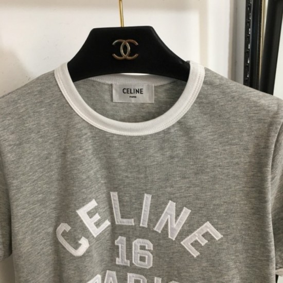 CELINE Celine 2023SS short-sleeved T-shirt Simple and mature impression is wonderful CELINE Celine 2023SS short-sleeved T-shirt Simple and mature impression is wonderful
