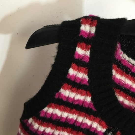 CHANEL Chanel 2023SS Wool knit vest Autumn new work that combines freshness and goods CHANEL Chanel 2023SS Wool knit vest Autumn new work that combines freshness and goods