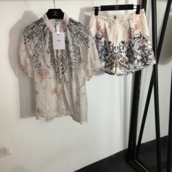 Spring and summer is a continuous trend Short-sleeved top + short pants top and bottom set 2023SS DIOR Dior