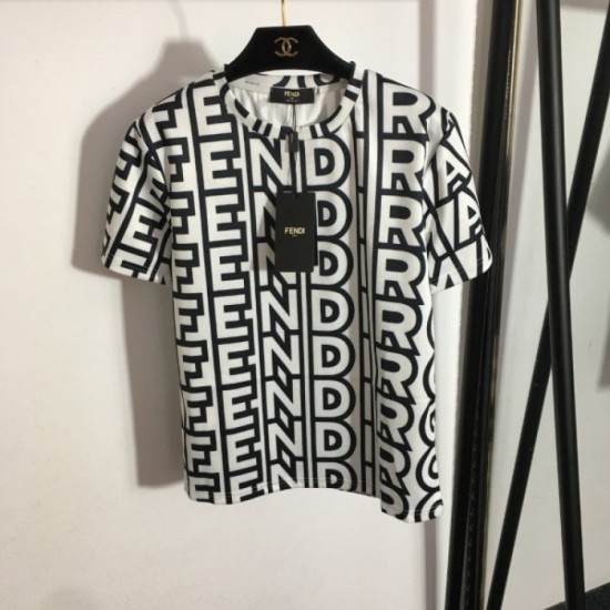FENDI Fendi fashionable but not tired 2023SS sports suit FENDI Fendi fashionable but not tired 2023SS sports suit