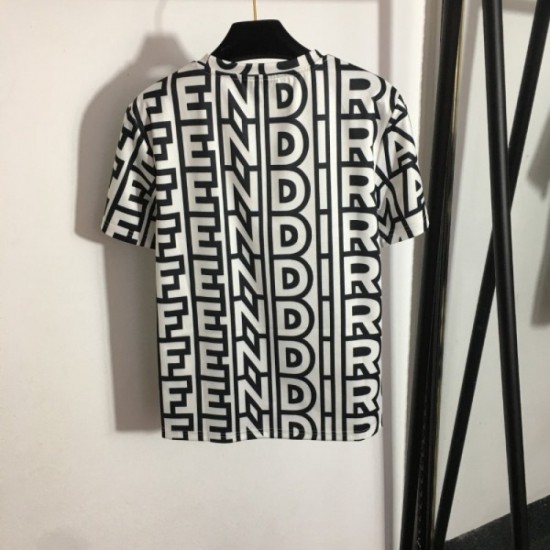 FENDI Fendi fashionable but not tired 2023SS sports suit FENDI Fendi fashionable but not tired 2023SS sports suit