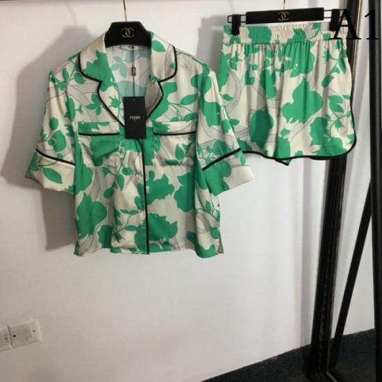 Only 1 point! VIP customer sale short-sleeved top + short pants top and bottom set 2023SS FENDI Fendi Only 1 point! VIP customer sale short-sleeved top + short pants top and bottom set 2023SS FENDI Fendi