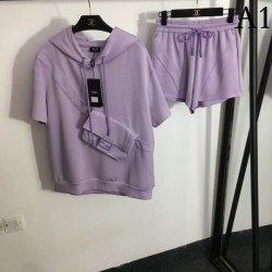 Sports suit that makes it easy to wear 2023SS FENDI Fendi