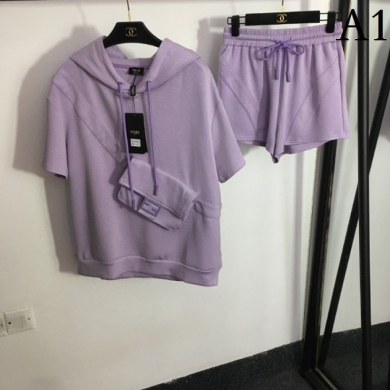 Sports suit that makes it easy to wear 2023SS FENDI Fendi Sports suit that makes it easy to wear 2023SS FENDI Fendi