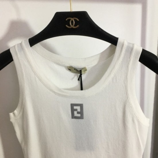 FENDI Fendi 2023SS Waistcoat A style that can be used for a long time this summer FENDI Fendi 2023SS Waistcoat A style that can be used for a long time this summer