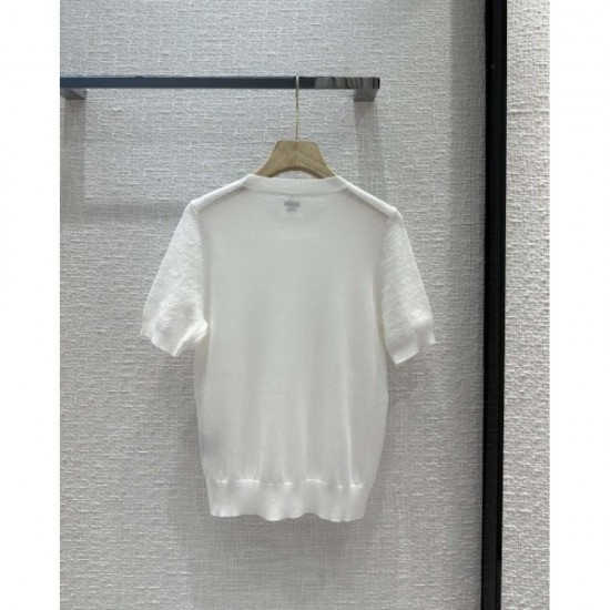 HERMES Hermes New 2023SS short-sleeved knit that has gained tremendous popularity HERMES Hermes New 2023SS short-sleeved knit that has gained tremendous popularity