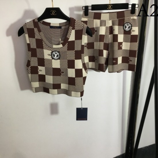 Limited special price knit vest + short pants top and bottom set 2023SS LOUIS VUITTON Louis Vuitton Limited special price knit vest + short pants top and bottom set 2023SS LOUIS VUITTON Louis Vuitton