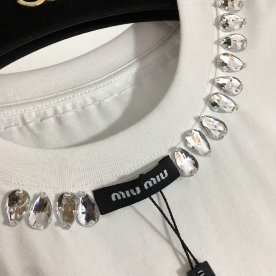MIU MIU Celebrity Worn Product 2023SS Short Sleeve T-shirt MIU MIU Celebrity Worn Product 2023SS Short Sleeve T-shirt