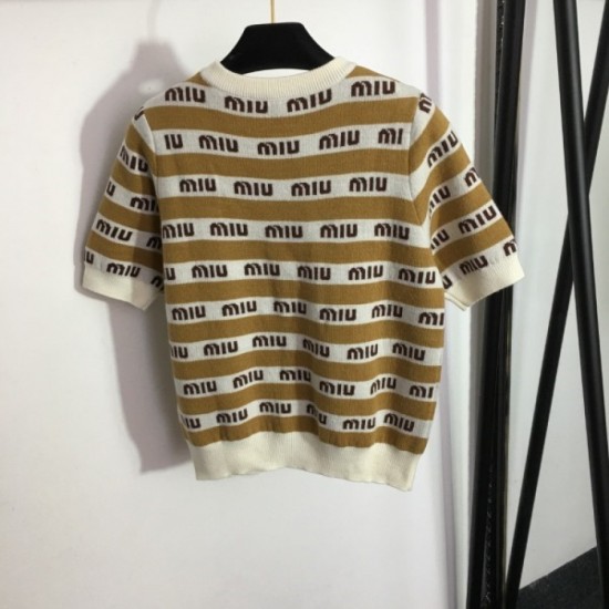 MIU MIU 2023SS short-sleeved knit brand new work that can't wait for summer MIU MIU 2023SS short-sleeved knit brand new work that can't wait for summer