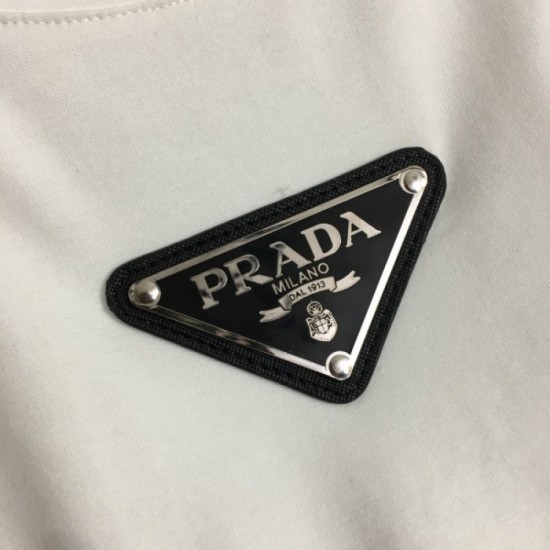 Style sports suit that can be used for summer 2023SS PRADA Prada Style sports suit that can be used for summer 2023SS PRADA Prada