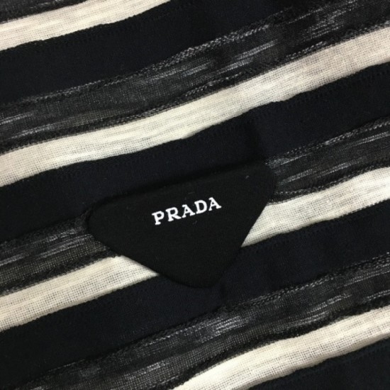 Exquisite atmosphere with PRADA Prada 2023SS waistcoat casual Exquisite atmosphere with PRADA Prada 2023SS waistcoat casual