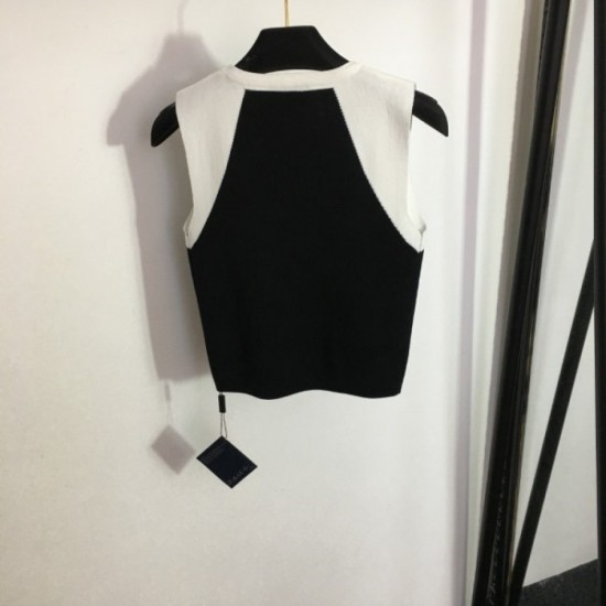 PRADA Prada 2023SS Waistcoat is the trend of the season PRADA Prada 2023SS Waistcoat is the trend of the season