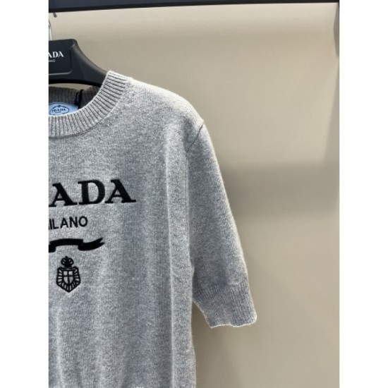 PRADA Prada 2023SS wool knit trend classic style of this season PRADA Prada 2023SS wool knit trend classic style of this season