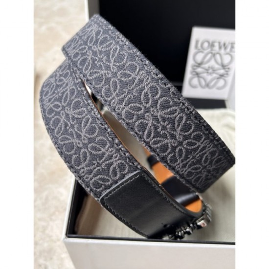 A unique item that becomes the leading role Belt 2023SS LOEWE A unique item that becomes the leading role Belt 2023SS LOEWE