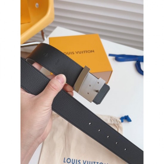 New belt for the first time this season 2023SS LOUIS VUITTON Louis Vuitton New belt for the first time this season 2023SS LOUIS VUITTON Louis Vuitton