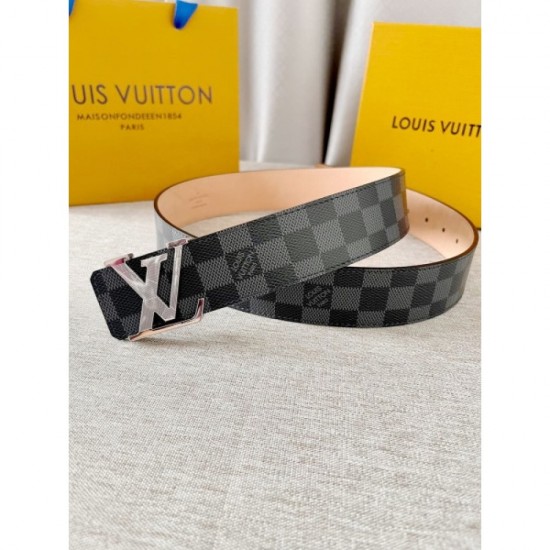 Domestic rarity! Popular belt 2023SS LOUIS VUITTON Louis Vuitton Domestic rarity! Popular belt 2023SS LOUIS VUITTON Louis Vuitton