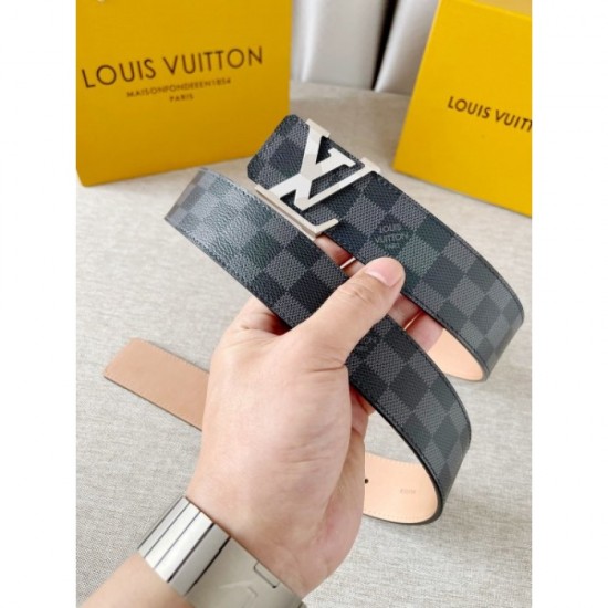Domestic rarity! Popular belt 2023SS LOUIS VUITTON Louis Vuitton Domestic rarity! Popular belt 2023SS LOUIS VUITTON Louis Vuitton