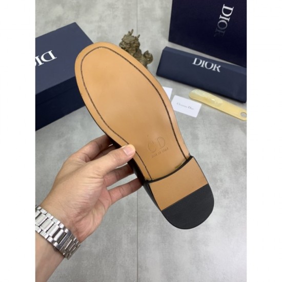 2023FW business shoes DIOR Dior where there is a nostalgic atmosphere 2023FW business shoes DIOR Dior where there is a nostalgic atmosphere