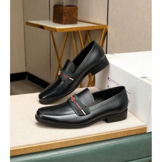 GUCCI Gucci new winter 2023FW business shoes that attract attention GUCCI Gucci new winter 2023FW business shoes that attract attention