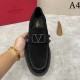 VALENTINO Valentino business shoes 2023AW winter brand new sold out soon VALENTINO Valentino business shoes 2023AW winter brand new sold out soon