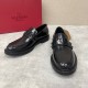 VALENTINO Valentino business shoes 2023AW winter brand new sold out soon VALENTINO Valentino business shoes 2023AW winter brand new sold out soon