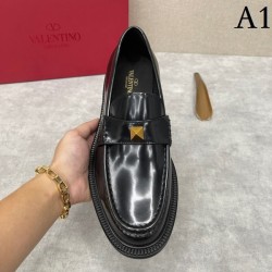 VALENTINO Valentino business shoes 2023AW Outstanding mix-and-match power