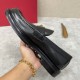 VALENTINO Valentino business shoes 2023AW Outstanding mix-and-match power VALENTINO Valentino business shoes 2023AW Outstanding mix-and-match power