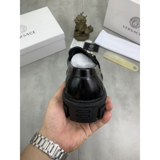 VERSACE Versace boom is heating up again 2023FW business shoes VERSACE Versace boom is heating up again 2023FW business shoes