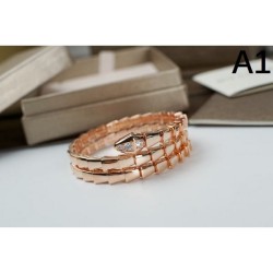 BVLGARI 2023FW bracelet that will definitely be popular this winter