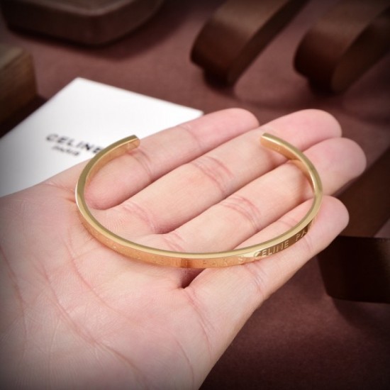 2023SS bracelet New arrival CELINE Celine to improve fashion degree 2023SS bracelet New arrival CELINE Celine to improve fashion degree