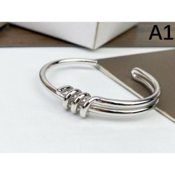 CELINE 2023FW Bracelet with an elegant casual atmosphere