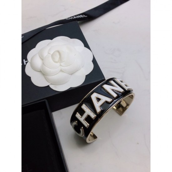 CHANEL Chanel Bracelet 2023SS Finished with a unique impression CHANEL Chanel Bracelet 2023SS Finished with a unique impression