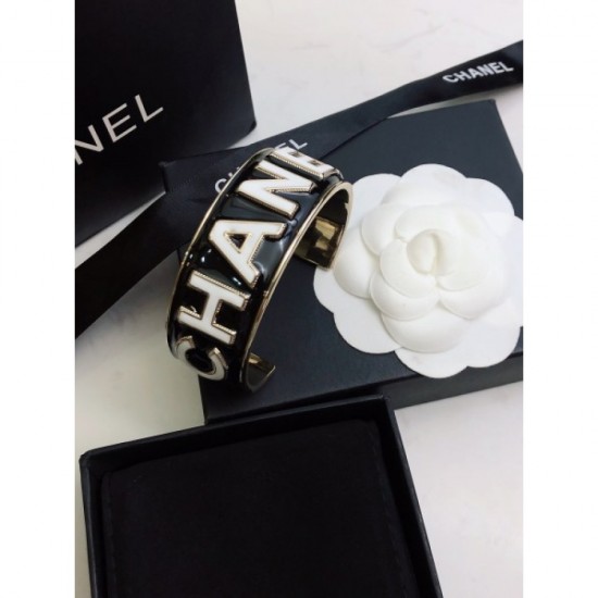 CHANEL Chanel Bracelet 2023SS Finished with a unique impression CHANEL Chanel Bracelet 2023SS Finished with a unique impression