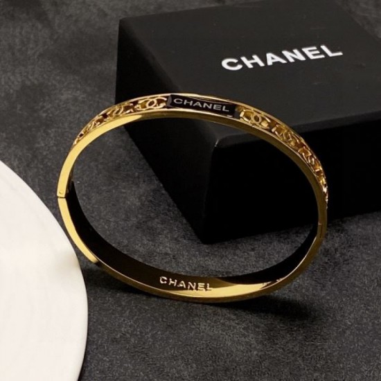 2023FW Bracelet CHANEL CHANEL Featured Autumn Items You Can't Miss 2023FW Bracelet CHANEL CHANEL Featured Autumn Items You Can't Miss