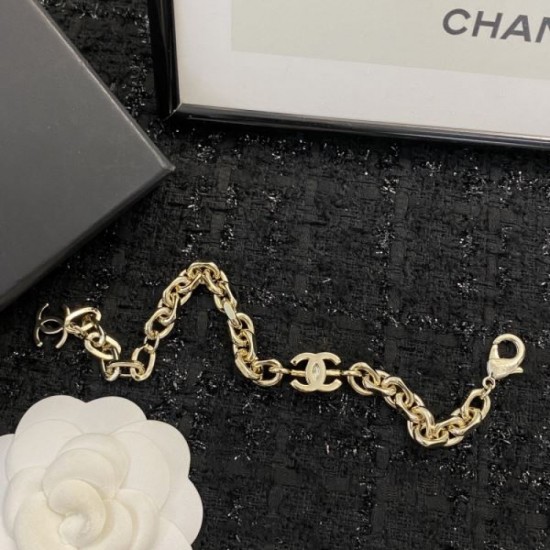 2023FW Bracelet CHANEL Chanel Rare! Limited to stores that carry it 2023FW Bracelet CHANEL Chanel Rare! Limited to stores that carry it