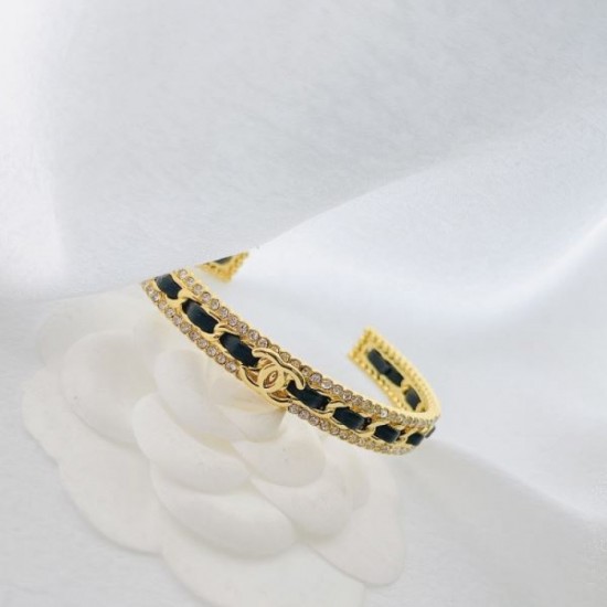 CHANEL Autumn/Winter New Limited Edition Super Hard to Get 2023FW Bracelet CHANEL Autumn/Winter New Limited Edition Super Hard to Get 2023FW Bracelet
