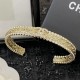 CHANEL This winter's favorite style 2023FW bracelet CHANEL This winter's favorite style 2023FW bracelet