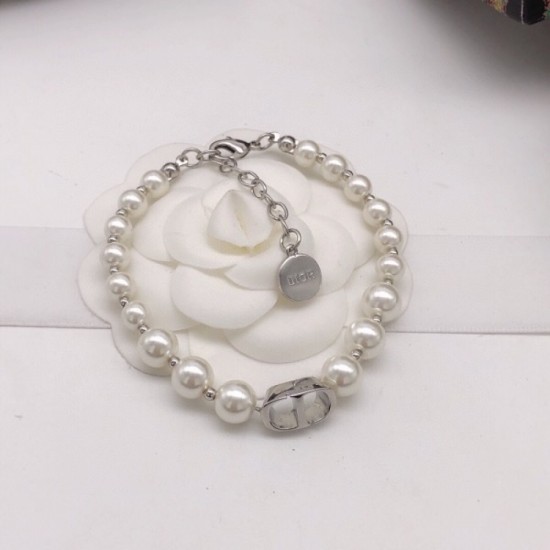Recommended as a 2023SS bracelet gift DIOR Dior Recommended as a 2023SS bracelet gift DIOR Dior