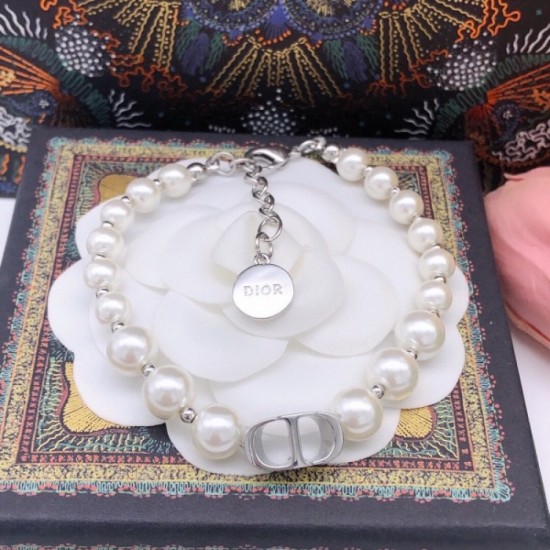 Recommended as a 2023SS bracelet gift DIOR Dior Recommended as a 2023SS bracelet gift DIOR Dior