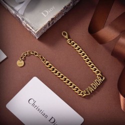 2023FW Bracelet DIOR Dior is sure to be a hit this year too