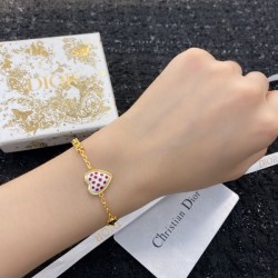 DIOR Dior 2023FW bracelet with the impression of a fashionable expert