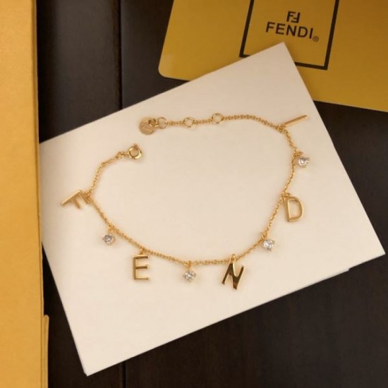 FENDI Dress with a beautiful impression 2023FW Bracelet FENDI Dress with a beautiful impression 2023FW Bracelet