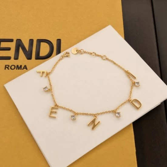 FENDI Dress with a beautiful impression 2023FW Bracelet FENDI Dress with a beautiful impression 2023FW Bracelet