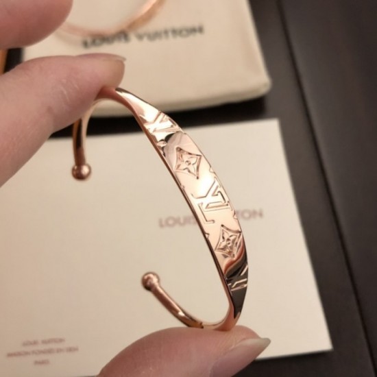 2023SS bracelet mature texture LOUIS VUITTON Louis Vuitton 2023SS bracelet mature texture LOUIS VUITTON Louis Vuitton