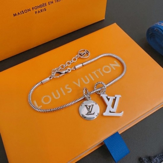 LOUIS VUITTON Louis Vuitton bracelet 2023SS latest work prompt LOUIS VUITTON Louis Vuitton bracelet 2023SS latest work prompt